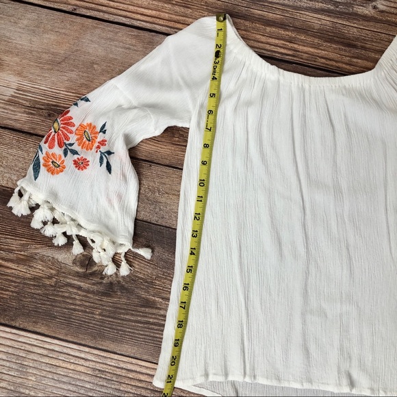 Endless Love Peasant Top Size Medium - Picture 6 of 6